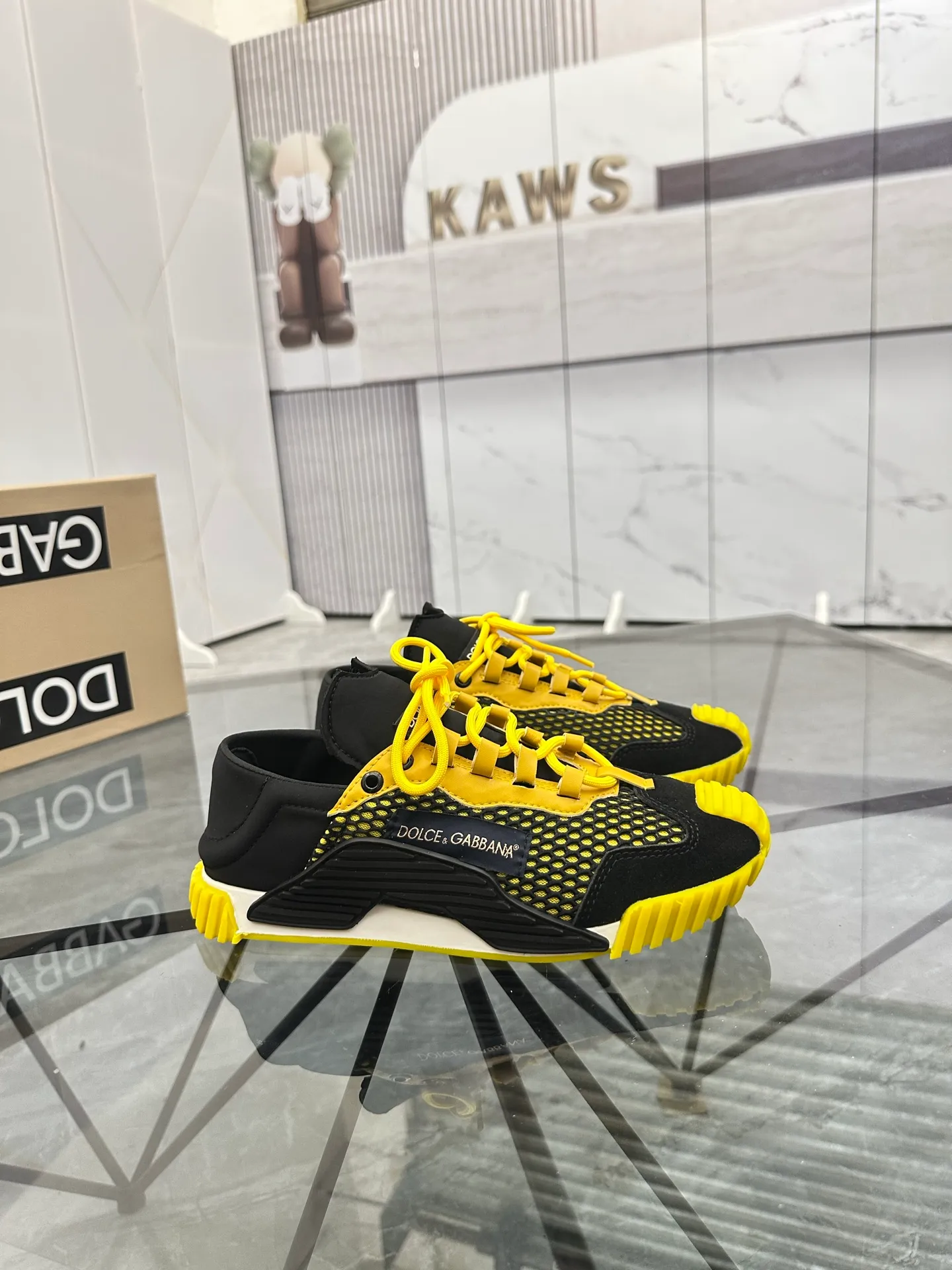 Men's shoes: 💰P440¥ Product trademark: DG "Dolce & Gabbana*" low-top sports shoes Regular size: 35-44 (can be customized to 45.46.) Couple style Product materials: Upper imported cowhide stitching original material, breathable lining, original outsole. Number: 803